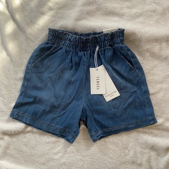 High Rise Tencel Shorts - Picture 1 of 5